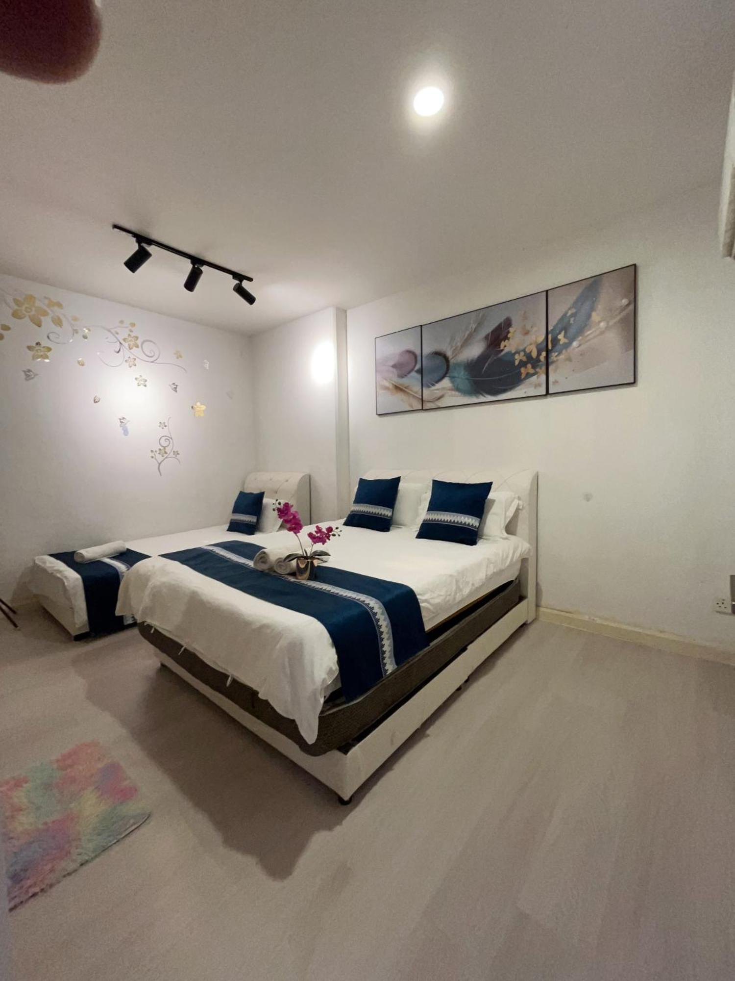 Riverbank Suites Waterfront Κουτσίνγκ Εξωτερικό φωτογραφία